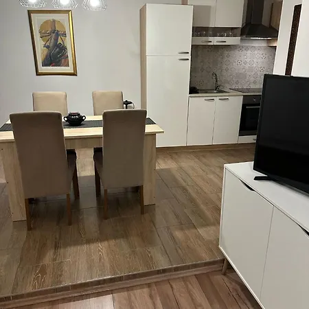 Apartament Sweet In Center Split